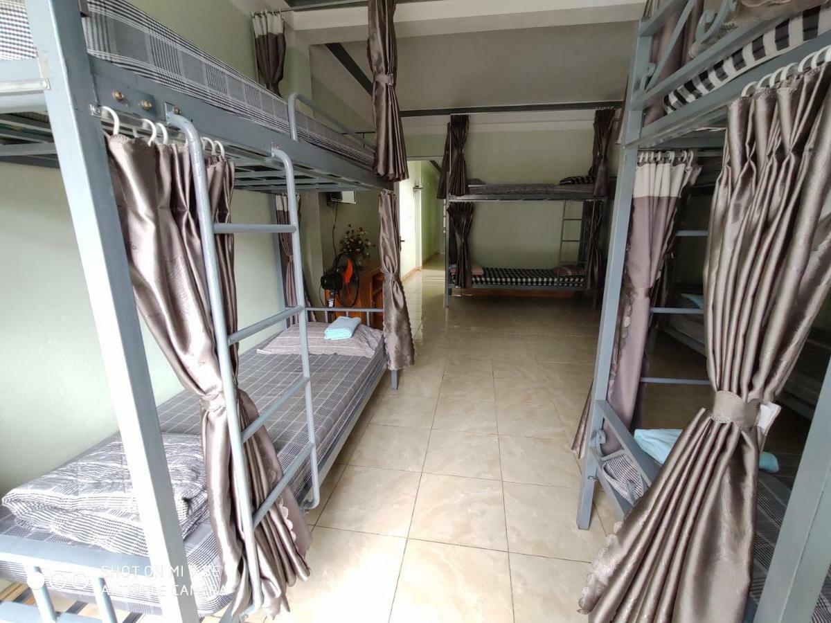 Ly Hoan Guesthouse Lang Xao Vang Esterno foto
